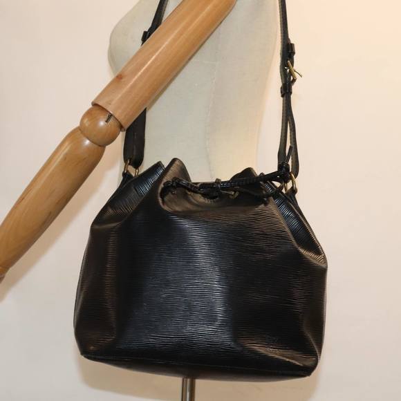 LOUIS VUITTON Noe Shoulder Bag - Picture 7 of 16